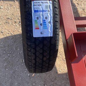 גלגל 8 פלאי מחוזק לעגלה חקלאית