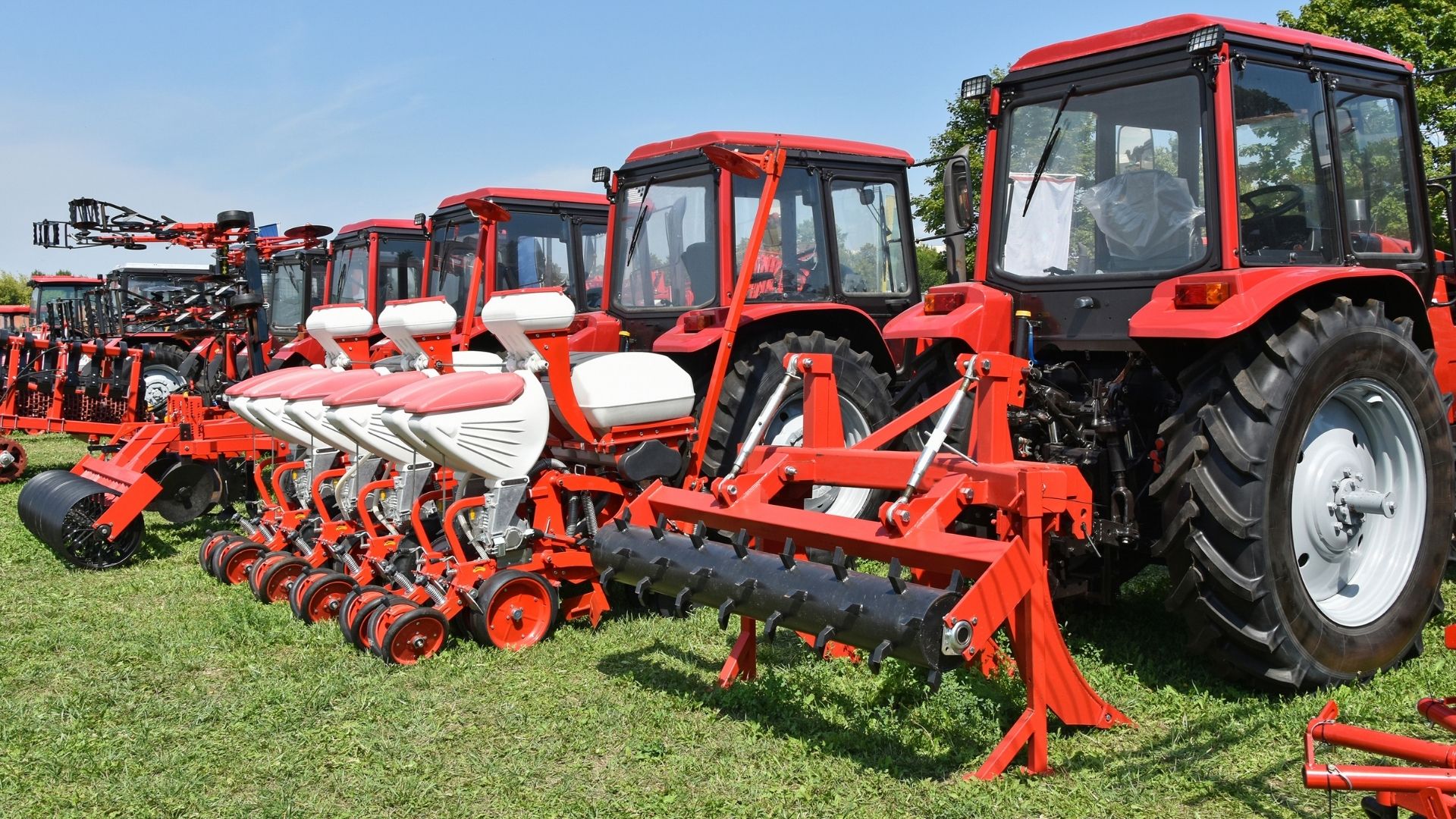 ציוד חקלאי מתכתי