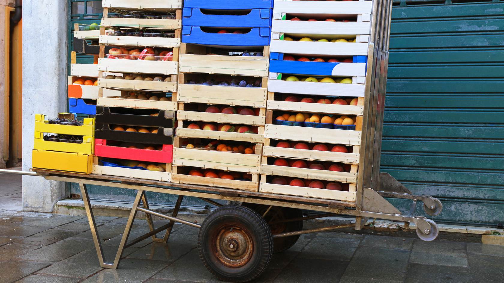 עגלות להובלת פרי